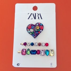 ZARA hair clips.